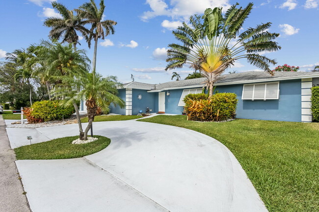 Building Photo - 3101 Pierson Dr