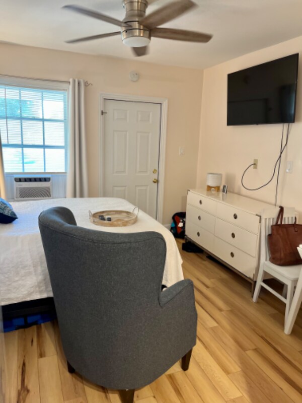 Foto principal - 7248 Garfield St