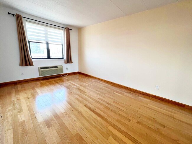 Foto del edificio - 139-76 35th Ave