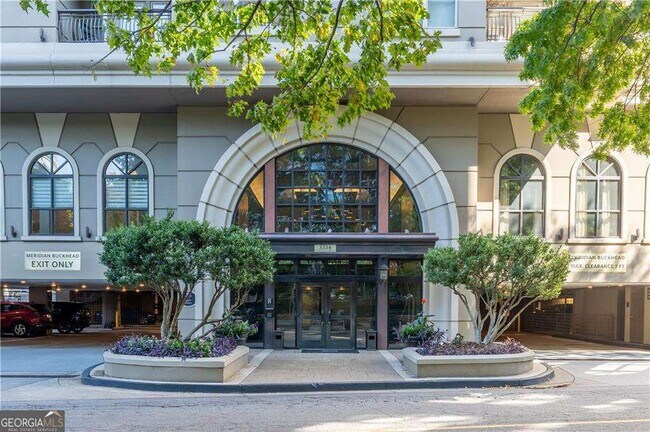 Foto del edificio - 3334 Peachtree Rd NE