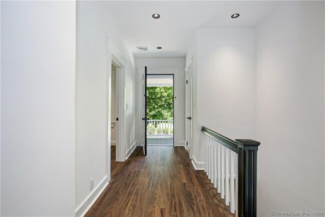 Building Photo - 51 Osborn Ave