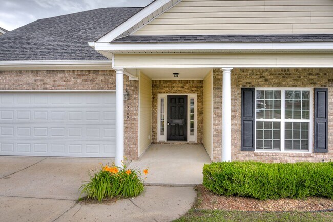 Building Photo - Great 3 Bedroom Ranch