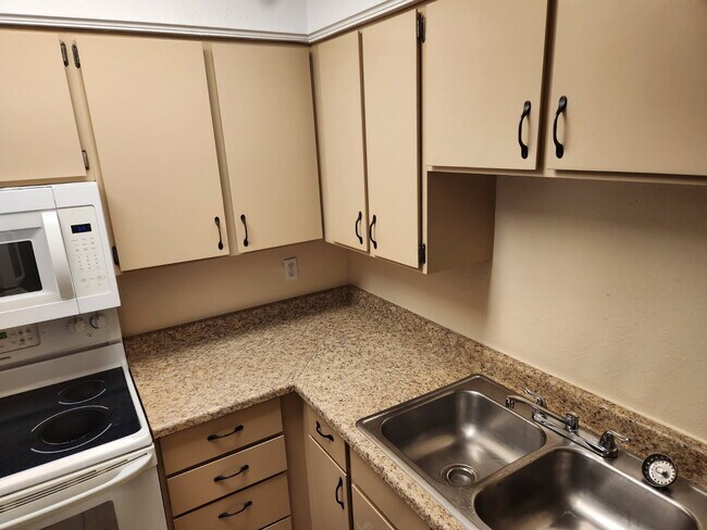 Foto del edificio - 100 E 600 S