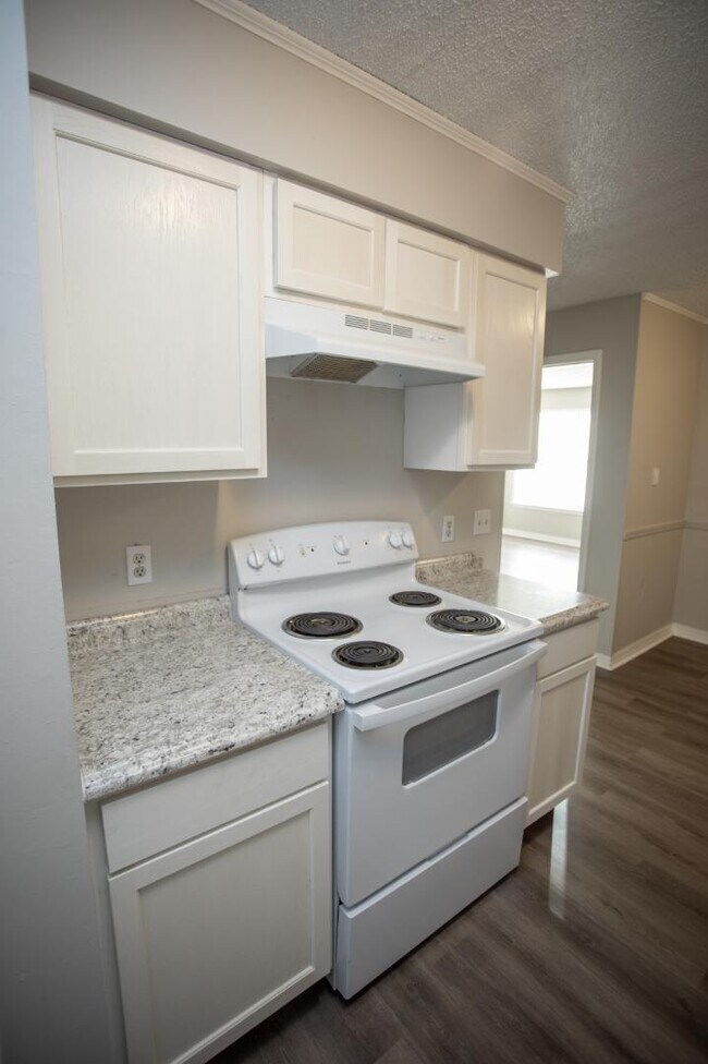 Foto del edificio - 309 W Marigny Cir