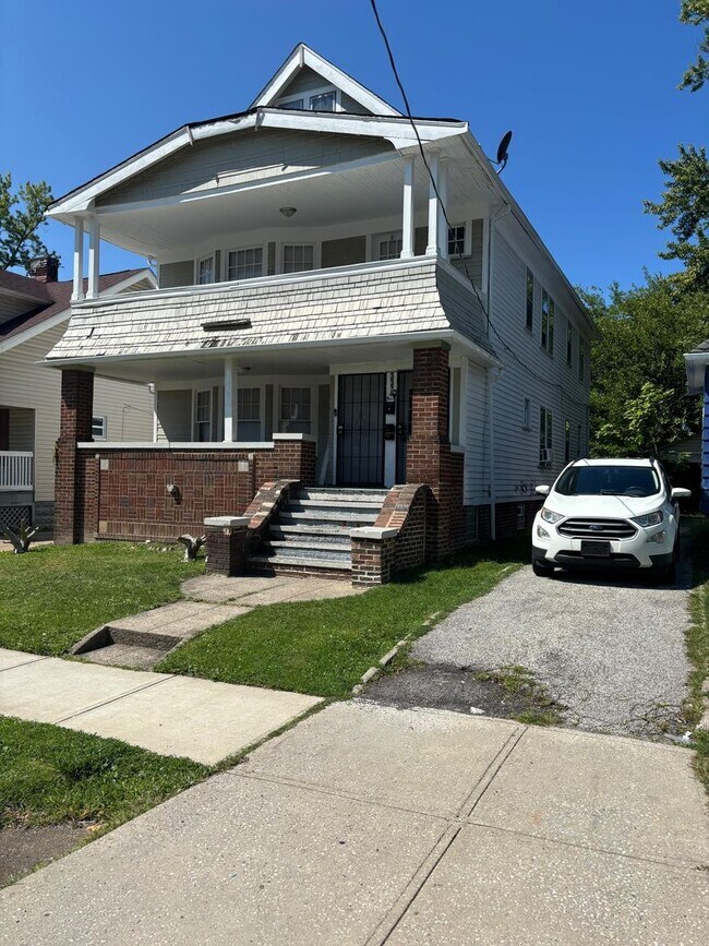 Foto del edificio - 3370 E 145th St