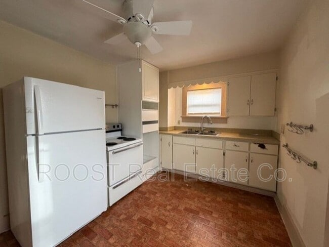 Building Photo - 22 Willis Ave