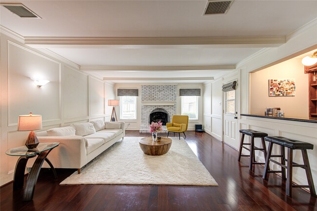 Foto del edificio - 15739 Fleetwood Oaks Dr