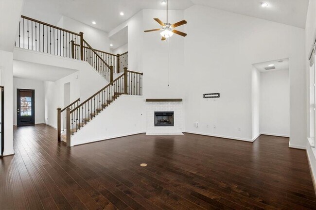 Foto del edificio - 7200 Garnet Mill Ln