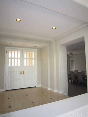 Building Photo - 4 Knowles