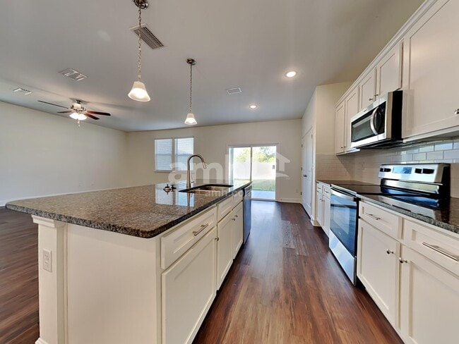 Building Photo - 974 Tan Tara Trl