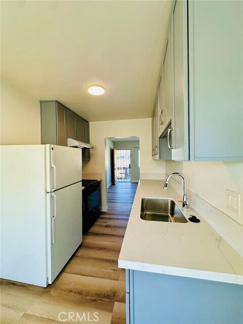 Foto del edificio - 933 N Alameda Ave