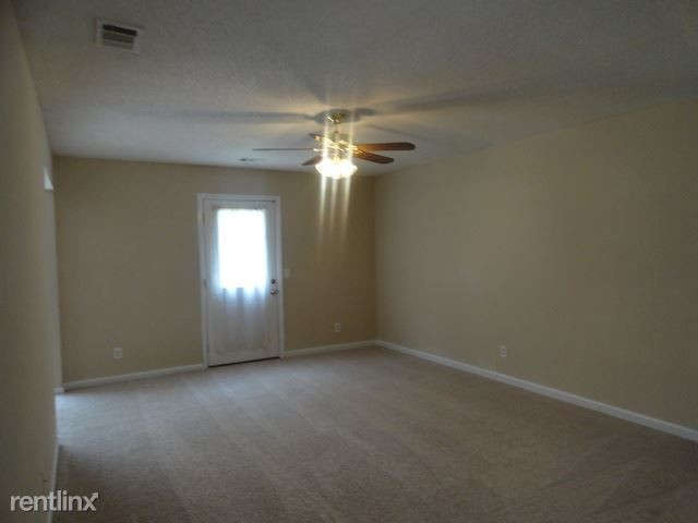 Foto del edificio - 3 br, 2 bath House - 1107 Corinth Ave