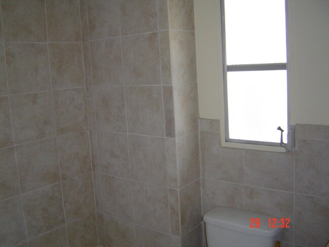 Foto del edificio - 5010 98th Ave N