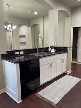 Building Photo - 951 Oak Terrace Dr