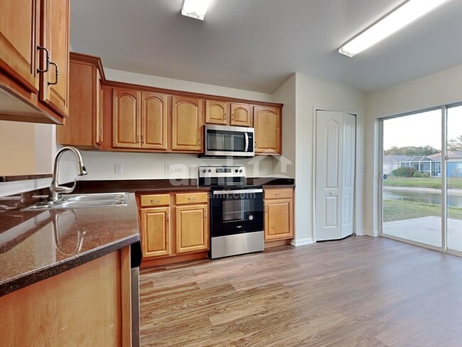 Building Photo - 8138 Canterbury Lake Blvd