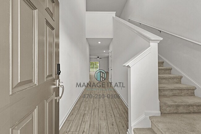 Foto del edificio - Brand New 5 Bedroom Home with a Master Bed...
