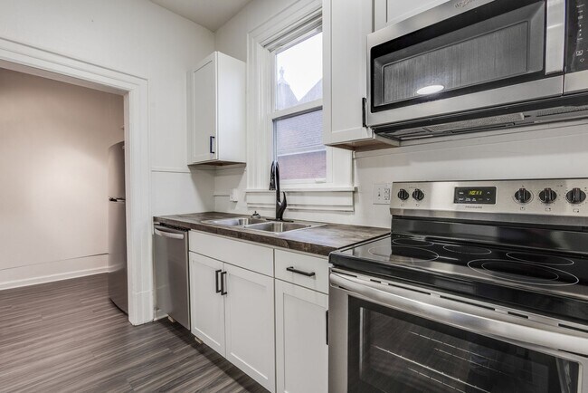 Building Photo - 70 Millbridge St