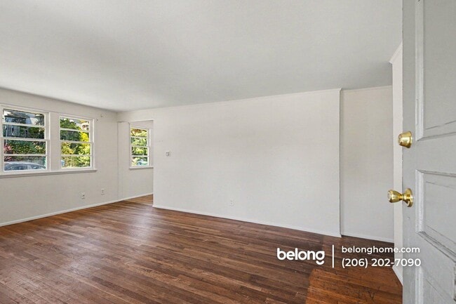 Building Photo - 3820 14th Ave S