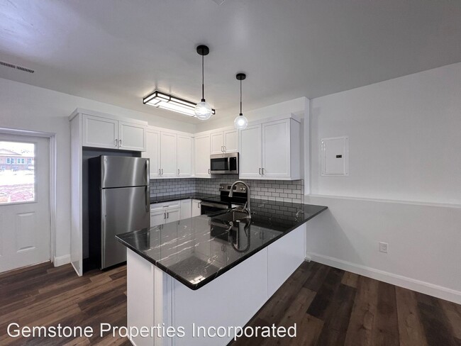 Foto del edificio - 2 br, 2 bath House - 180 E Cooke Avenue