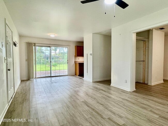 Building Photo - 10857 Dulawan Dr