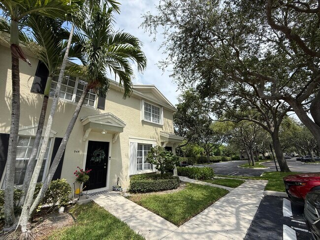 Foto del edificio - 947 Kokomo Key Ln