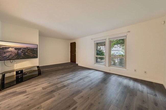 Foto del edificio - 317 Bridge Pl