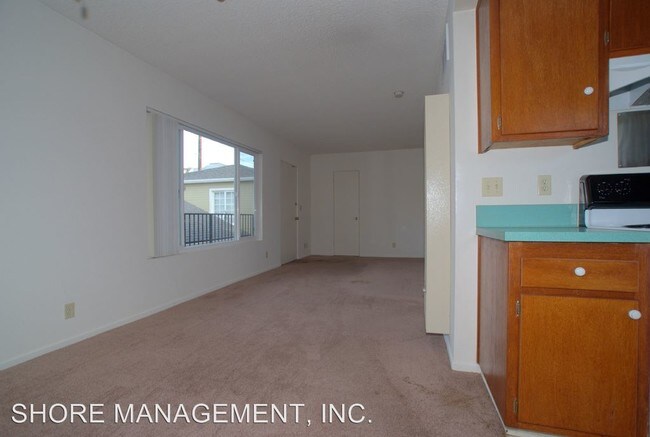 Foto del edificio - 825-827 Ormond Ct