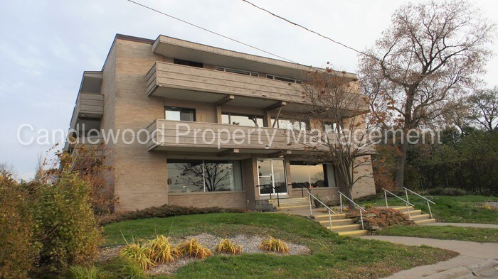 Primary Photo - 521 2nd St S