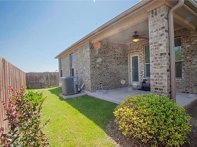 Backyard - 1101 Amazon Lilly Cove