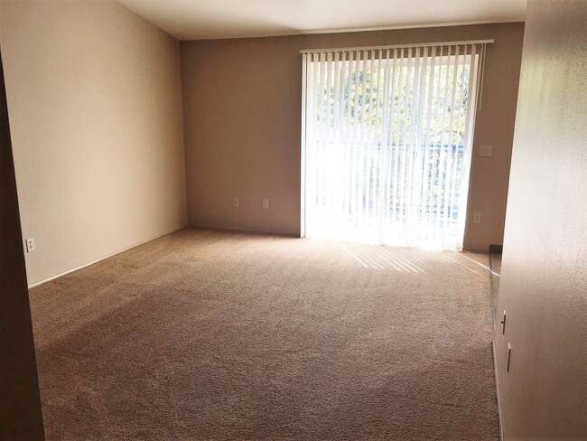 Interior Photo - Vista Pointe Apartments in South Salem Oregon Comfortable Living Near Shopping and I5