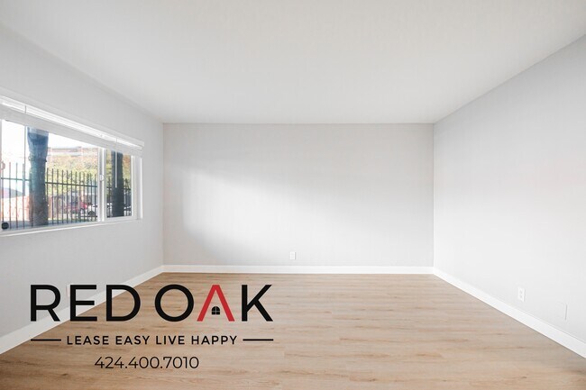 Foto del edificio - 927 Daisy Ave