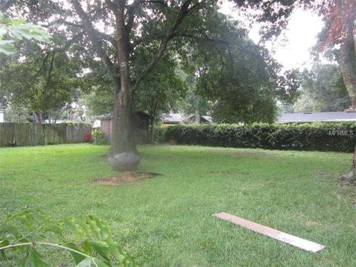 Building Photo - 302 Larkwood Dr