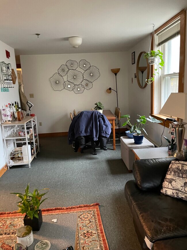 Foto del edificio - 120 Oak Ave