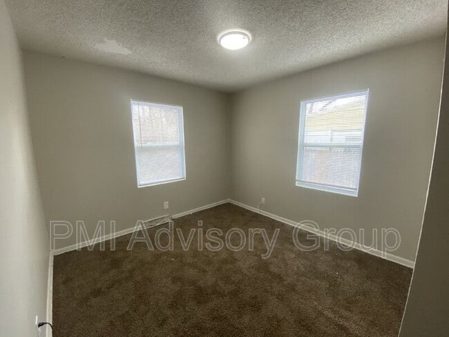 Foto del edificio - 409 SE 34th St