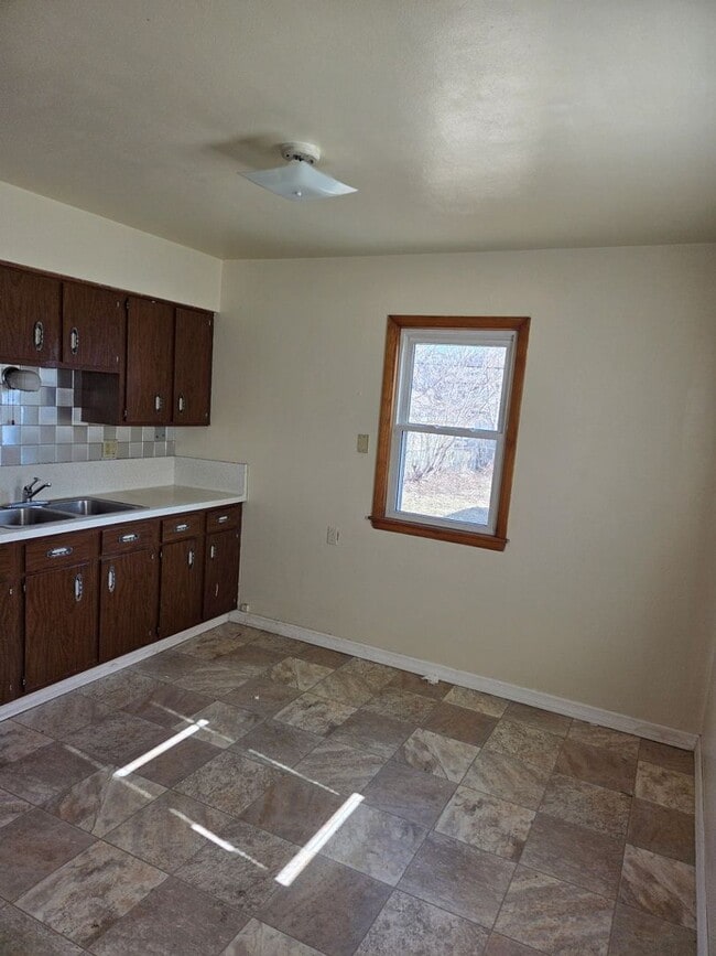 Building Photo - 5054 N 56th St