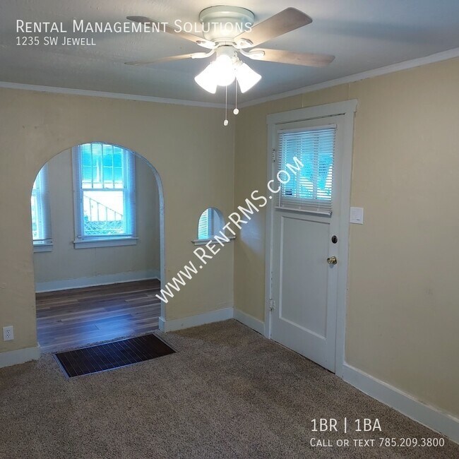 Building Photo - 1235 SW Jewell-