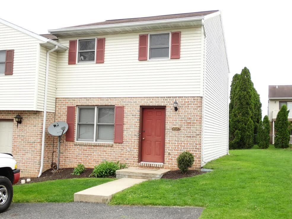Primary Photo - 213 Riverview Dr