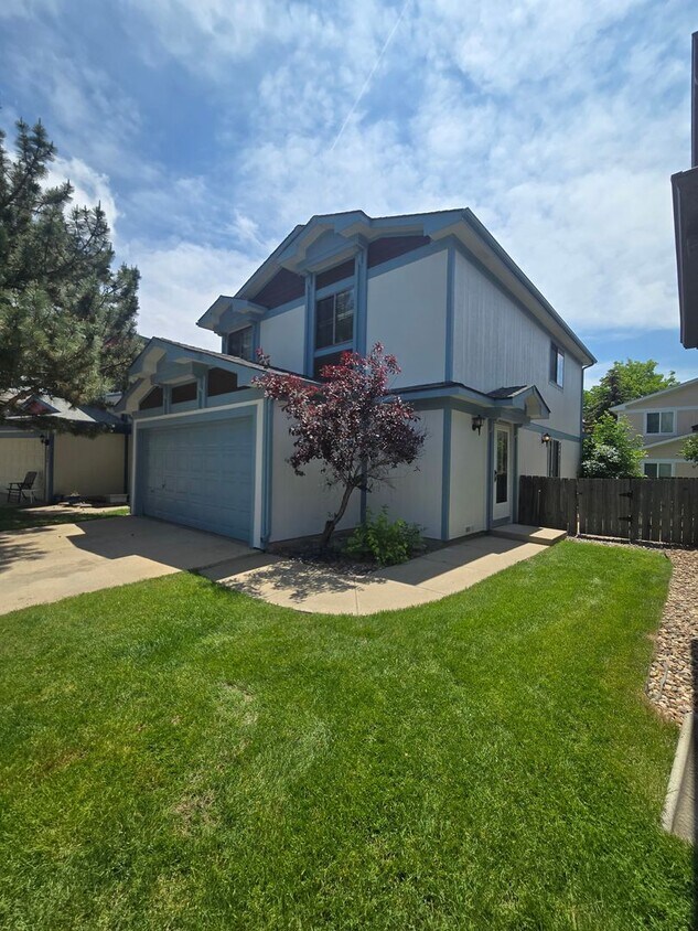 Foto principal - Three bedroom home in Franklin Square