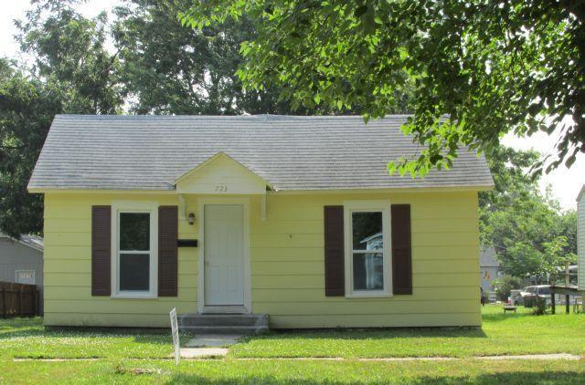 Primary Photo - 723 N Sycamore
