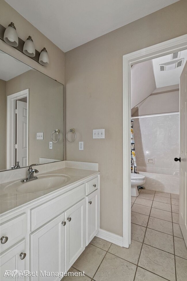 Building Photo - 5 br, 4 bath House - 134 Dogwood South Lane