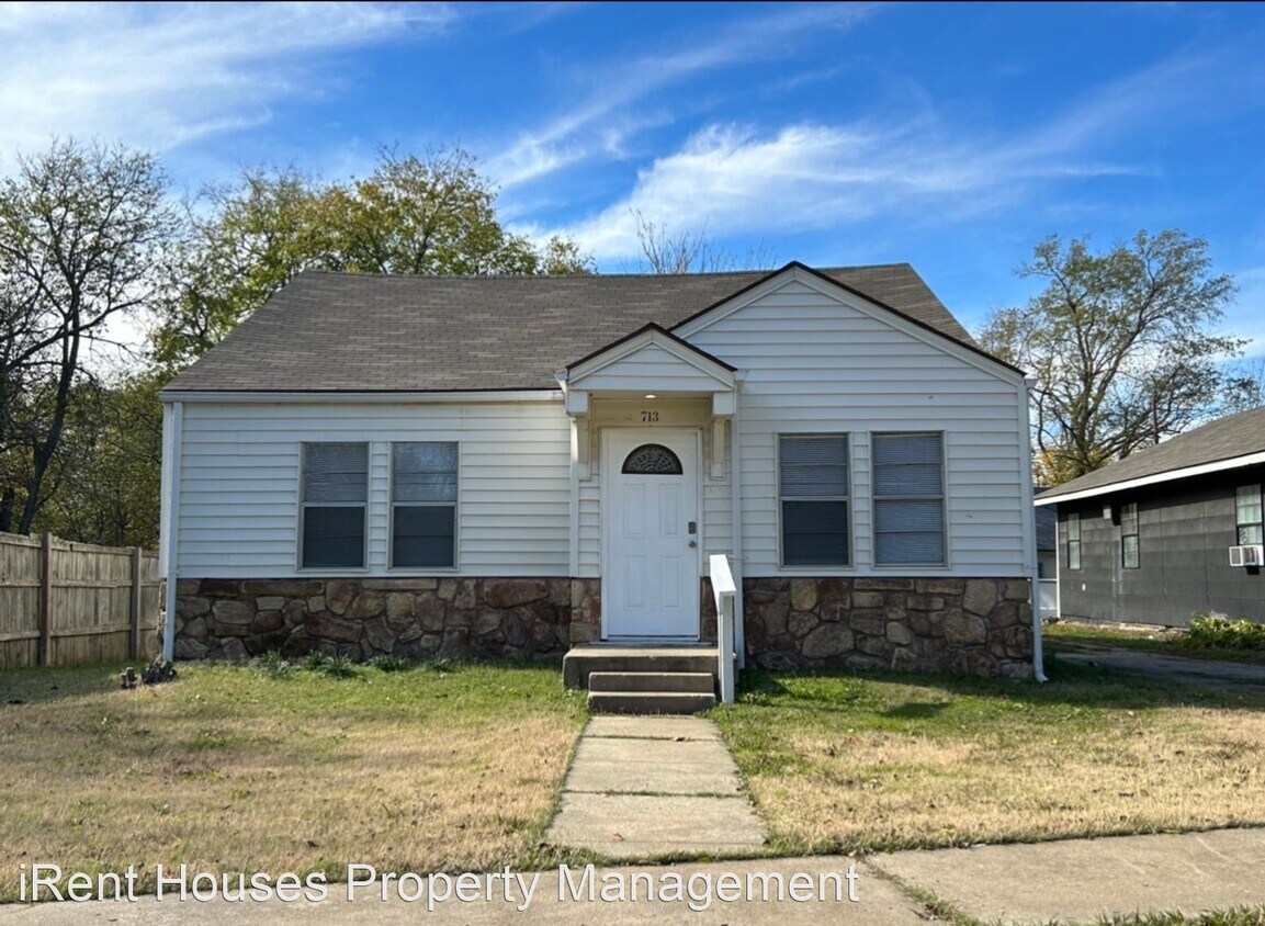 Foto principal - 3 br, 2 bath House - 713 Wolverton