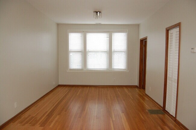 Foto del edificio - 1668 W Edgewater Ave