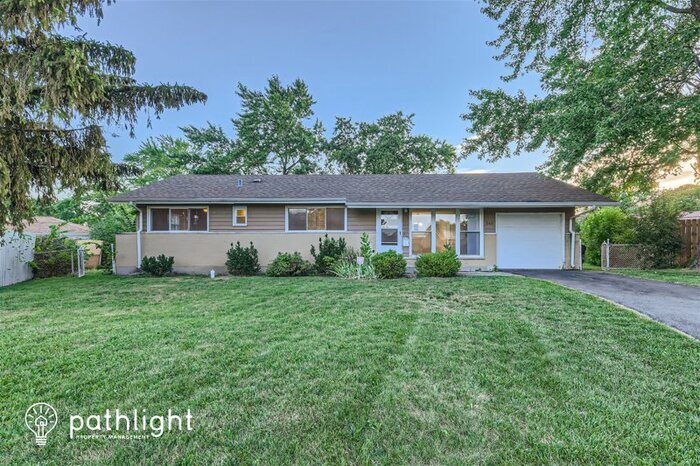 Primary Photo - 240 Illinois Boulevard, Hoffman Estates, I...
