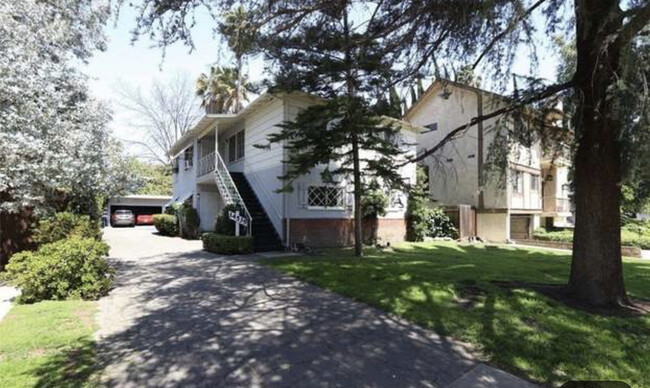 Building Photo - 14535 Weddington St