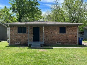 Building Photo - 8732 Slay St