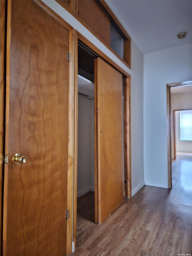 Foto del edificio - 34-27 41st St