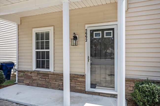Building Photo - 5992 Osprey Cove Dr