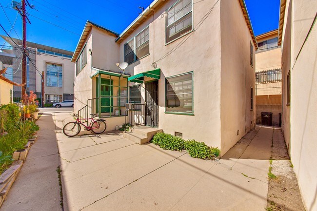 Foto del edificio - 970 Yale St