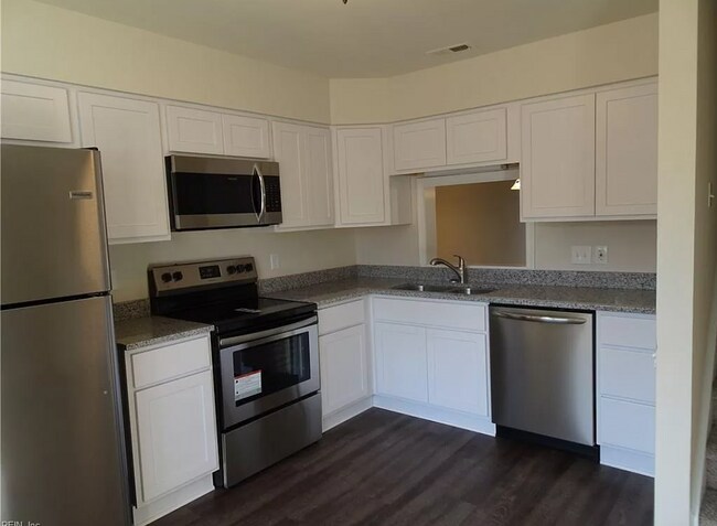 Foto del edificio - 2333 Meadows Lndg