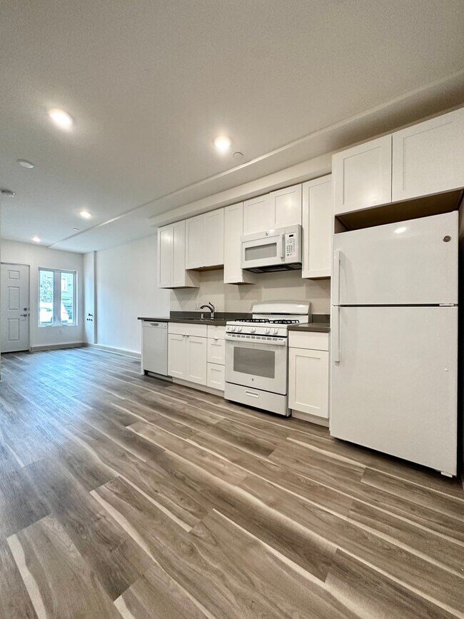 Foto del edificio - 1780 McKinnon Ave,